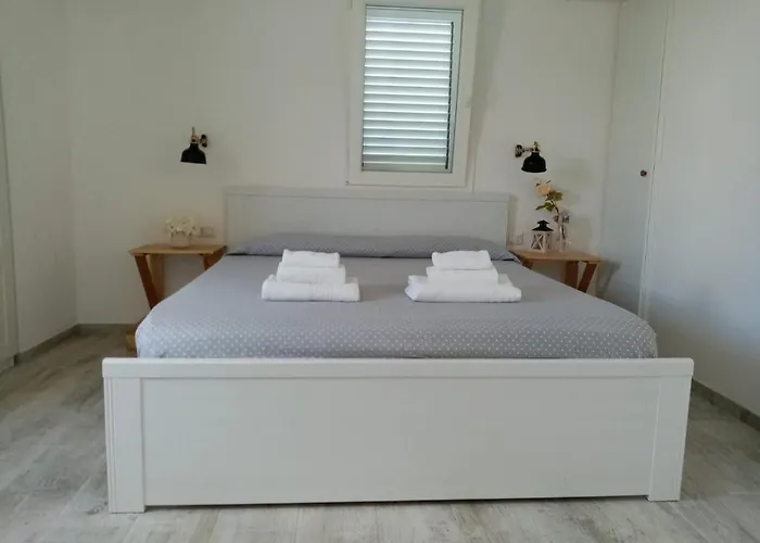 בית הארחה I Nidi Di Colombo קסטריניאנו דל קאפו