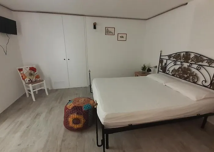 I Nidi Di Colombo בית הארחה קסטריניאנו דל קאפו